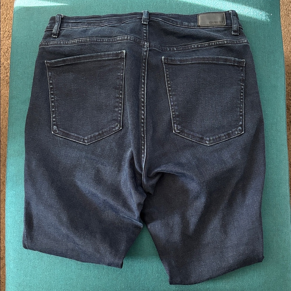 Express Perfect Curves High Rise Jean Legging - Picture 6 of 12
